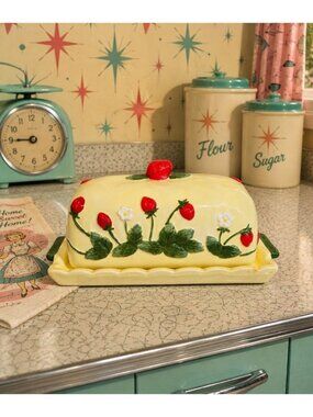 New Ceramic Yellow Retro Strawberry Cottage Flowers Kitchen Butter Dish